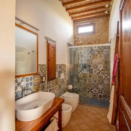 Casetta Rustica Nel Chianti *